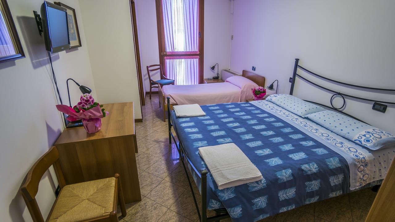 Alla Stella Hotel San Martino di Lupari Buitenkant foto