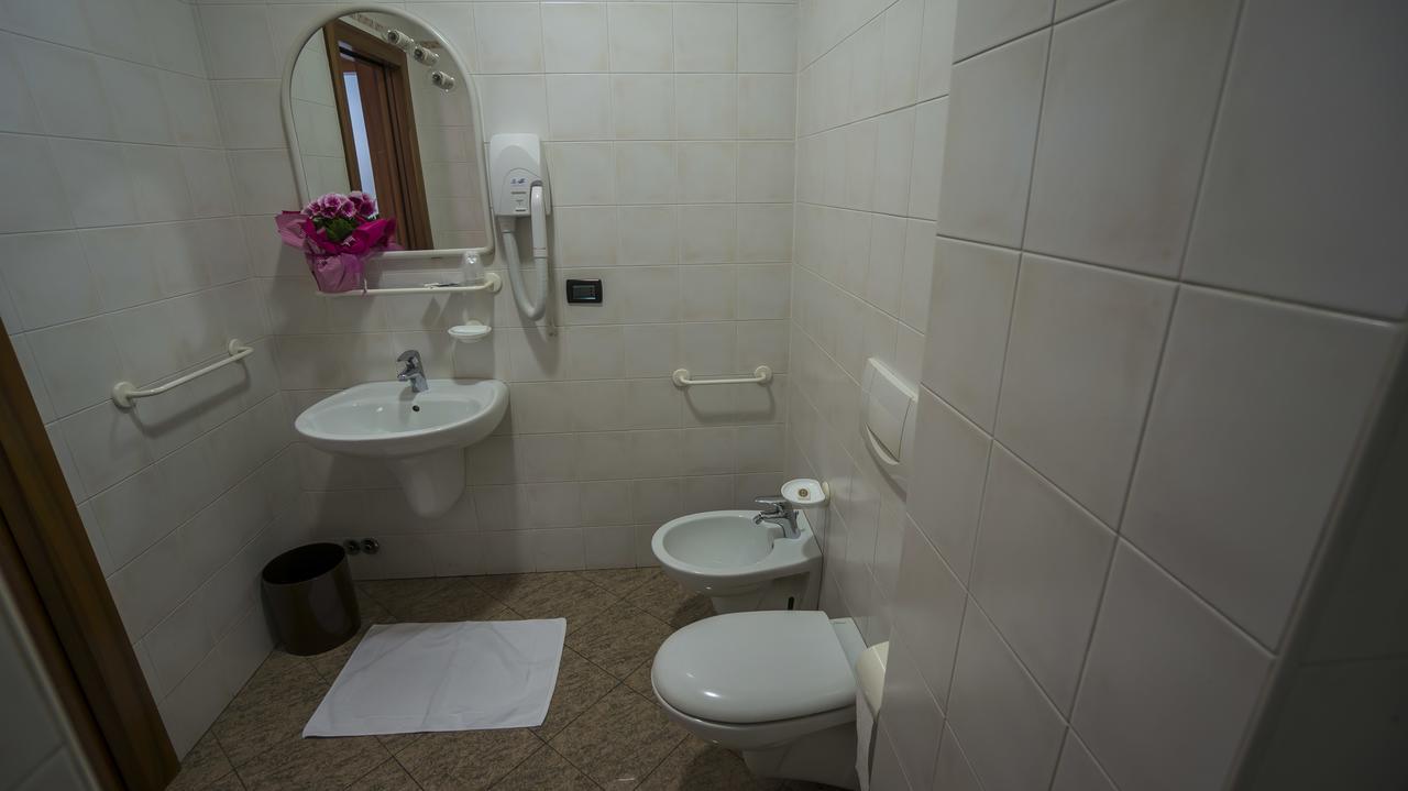 Alla Stella Hotel San Martino di Lupari Buitenkant foto